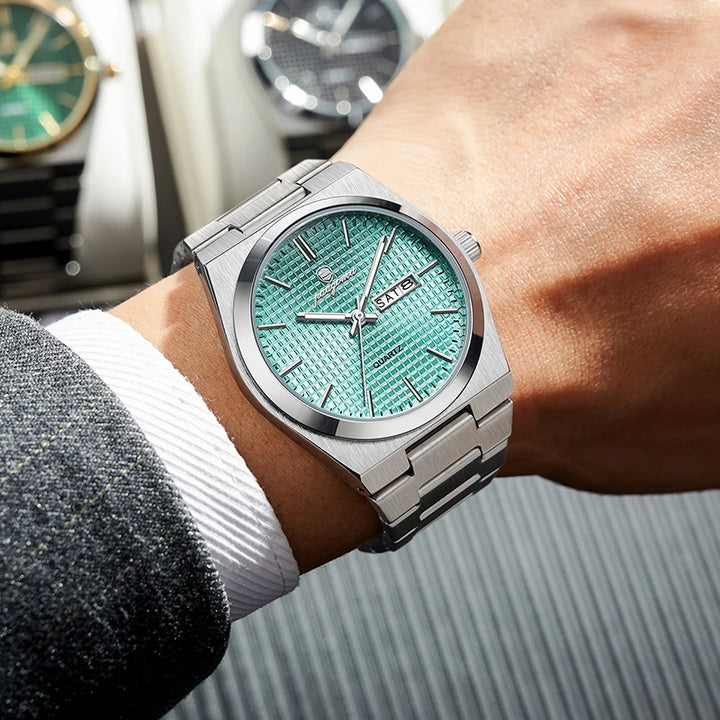 M821 — Automatic Signature Watch